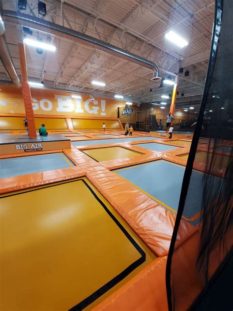 Big air hiram - Big Air Trampoline Park - Hiram. Event Booking. Big Party Package. Package includes one-hour of jump time for 11 jumpers, 40 minutes in one of our rooms, 3 pizzas, soft drinks, …